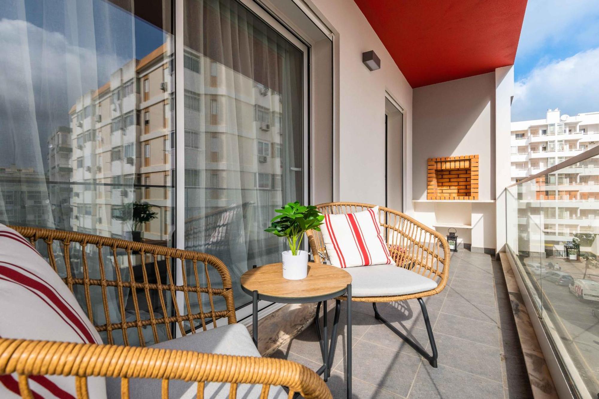 Caravelas 2-Bedroom Apartment With Pool - 50M From The Beach Armação de Pêra Exteriör bild